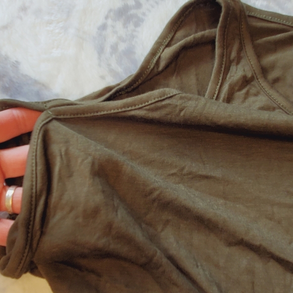 Shop Basic Cold Shoulder Top. NWOT - Picture 10 of 16